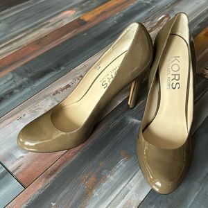 Michael Kors taupe heels